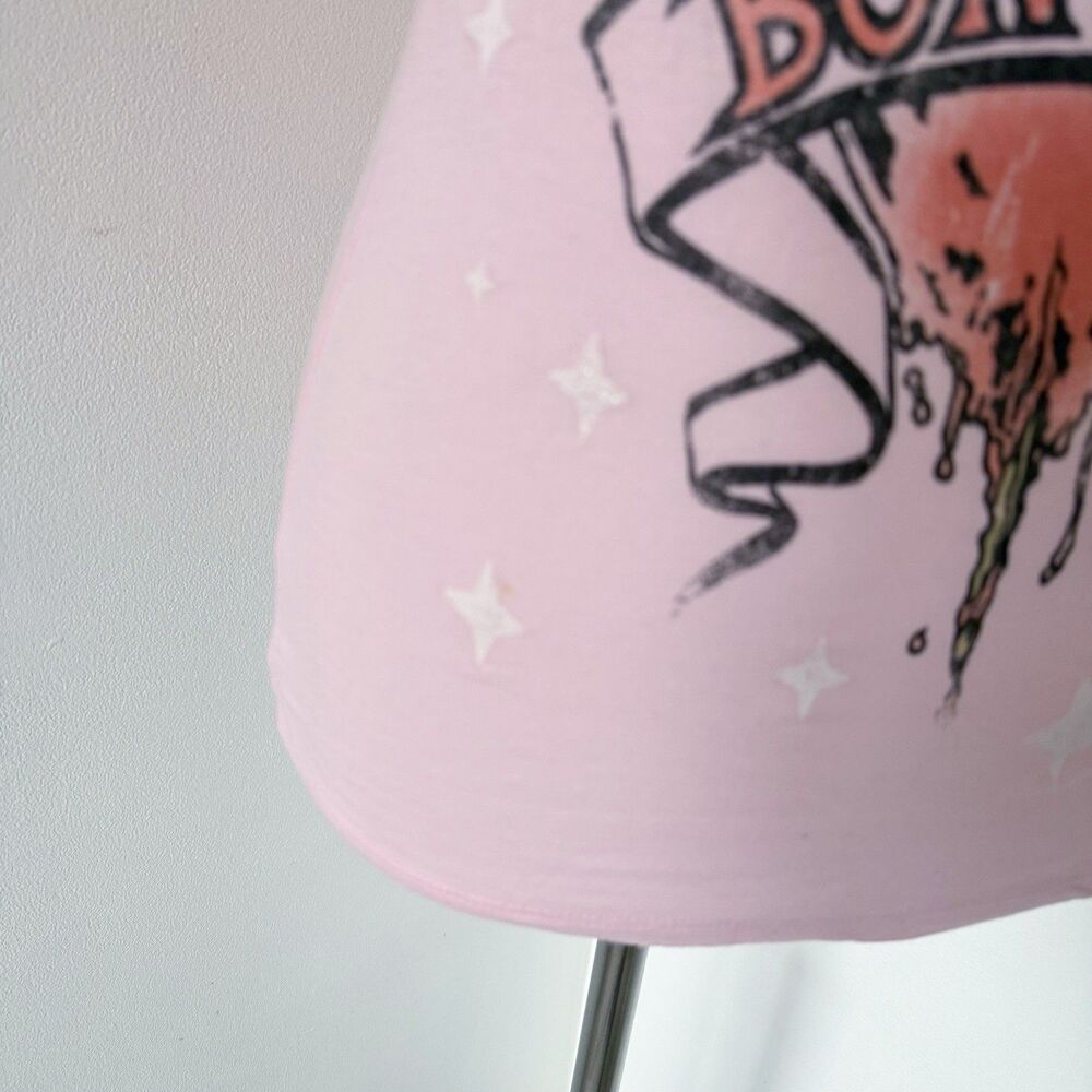 Women's Bon Jovi Baby Tee Shirt Top Pink Heart Dagger Wings Cross Pink Size S - Picture 15 of 16